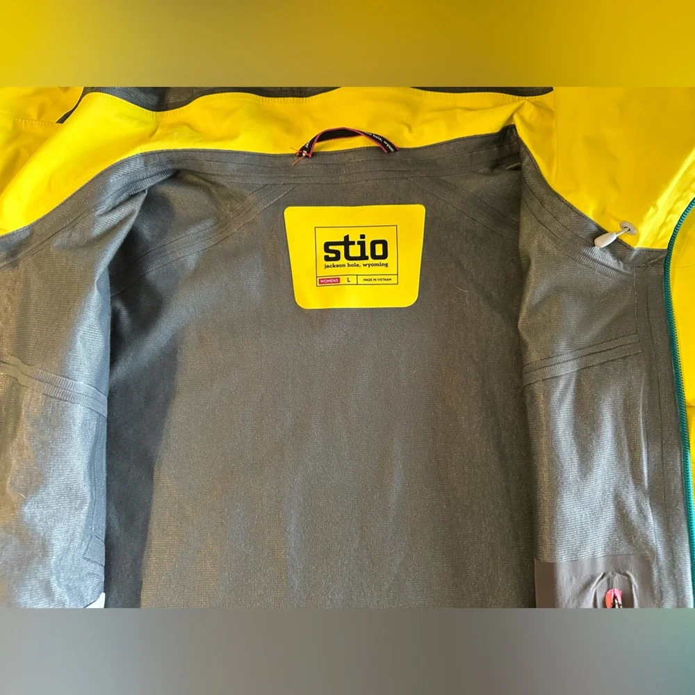 Stio Womens ‘22 Ski Shell - Picture 9 of 16